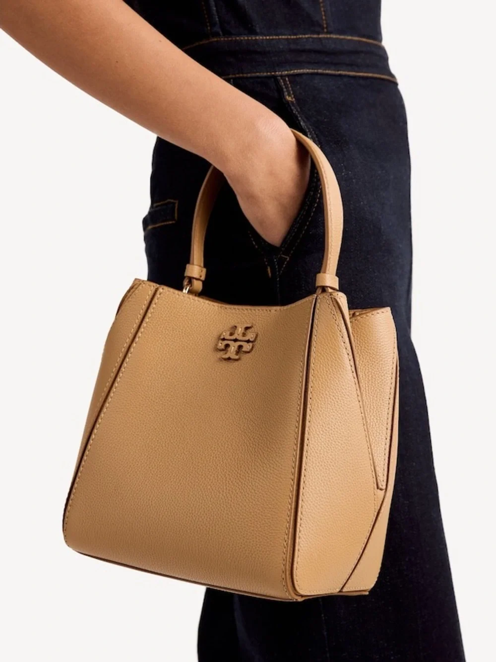 Tory Burch tiramisu McGraw pebbled leather bucket bag crossbody purse